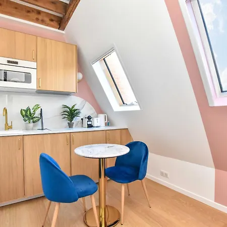 Charming - 2p - Champs Elysées *